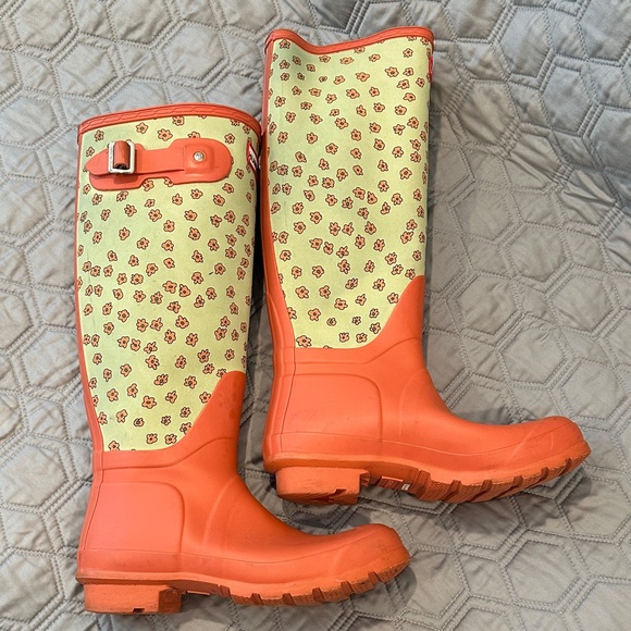 Hunter Orange and Green Patterned Boots - Picture 3 of 8